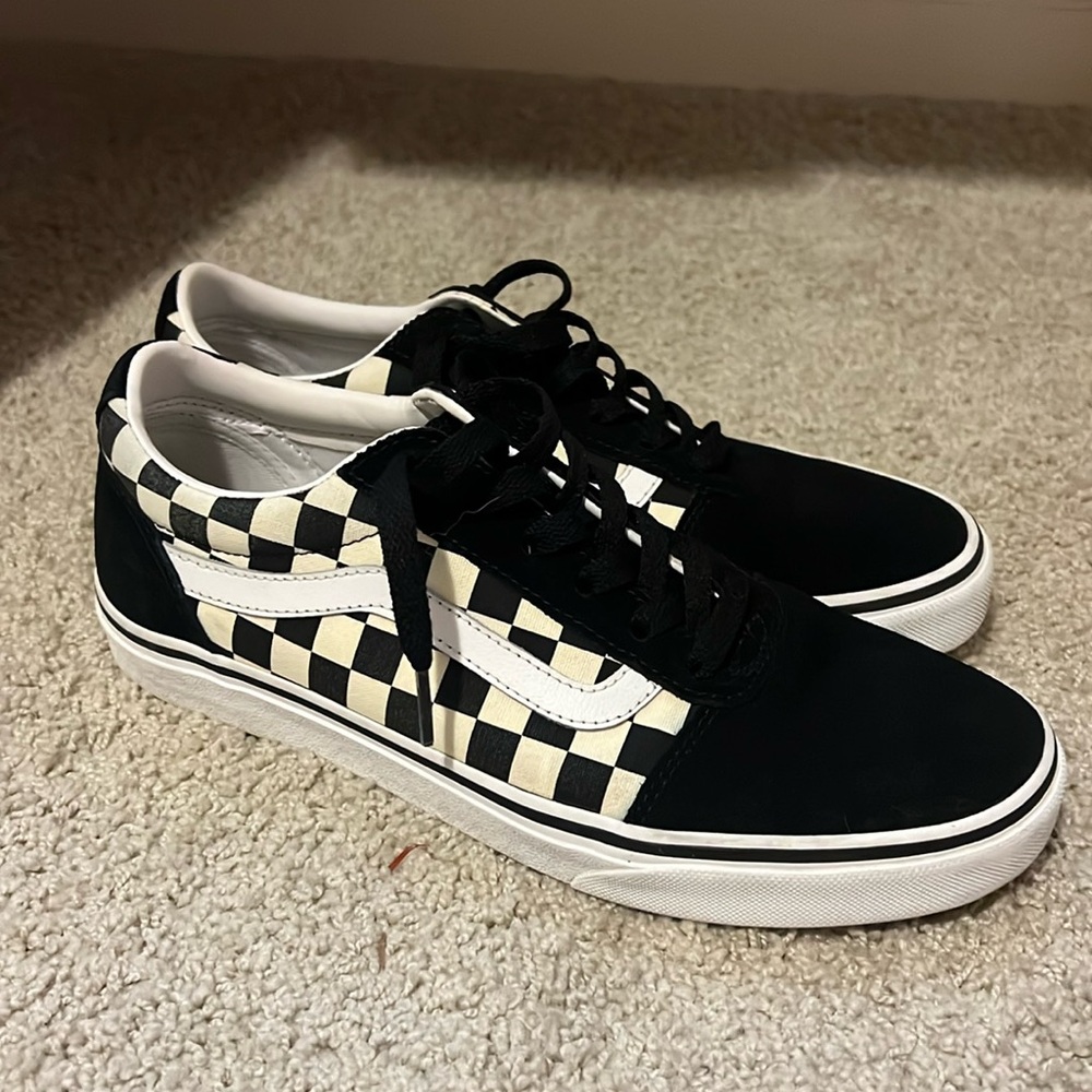 barely worn vans